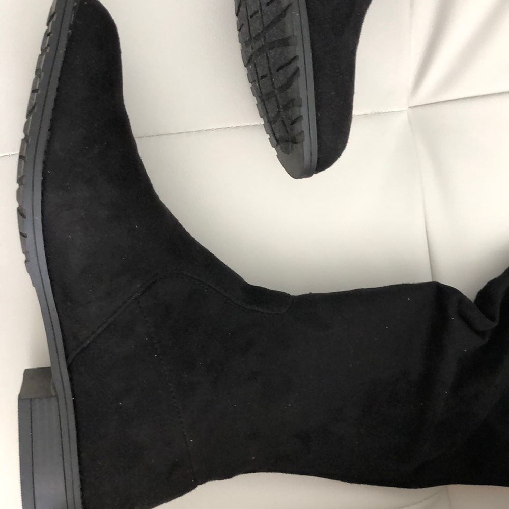 Boots (NEW) - Picture 3 of 4
